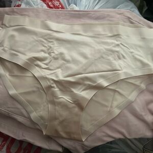 Victoria’s Secret Very Sexy No Show Seamless Panty - Champagne Nude